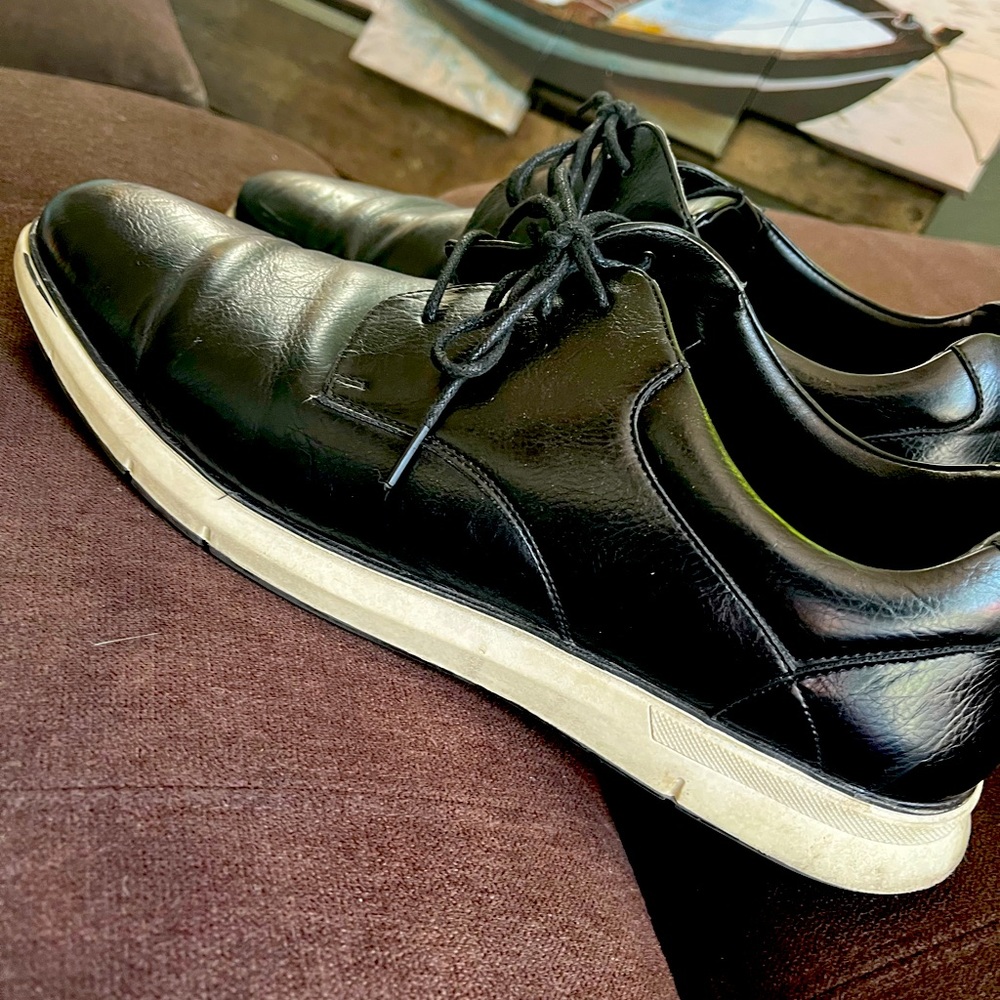 Van Heusen Black Leather Loafers
